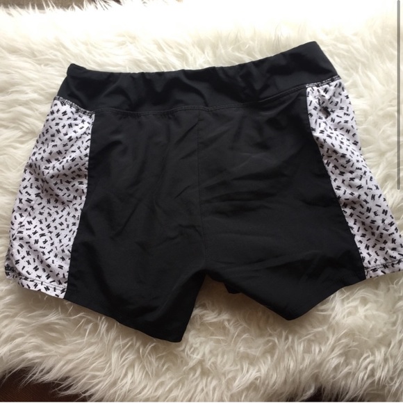 Nike Running Lacrosse Shorts - Picture 2 of 6